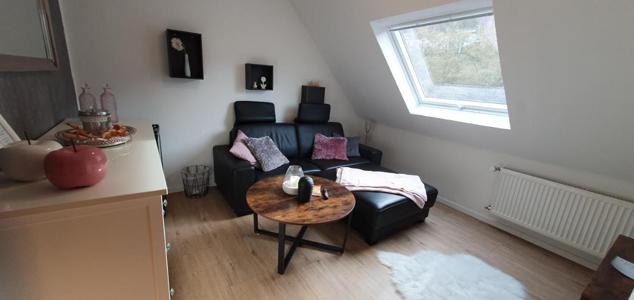 Gaestehaus Burgberg, Weinhaus Fries Kattenes Zewnętrze zdjęcie