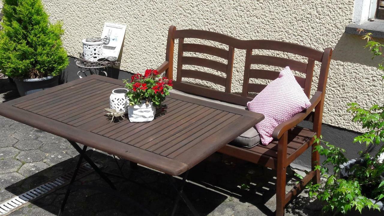 Gaestehaus Burgberg, Weinhaus Fries Kattenes Zewnętrze zdjęcie
